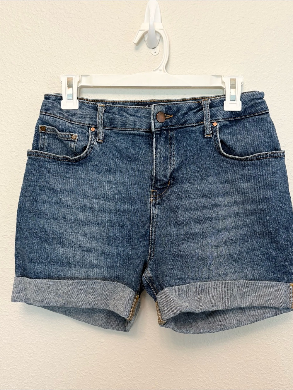Boden Denim Cuffed Jean Shorts Size 6 Blue Mid Rise Rolled Hem Cotton Stretch